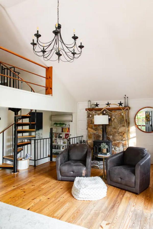 Hot Tub Charming & Chic Mountain Gem On Sleepy Creek Villa Berkeley Springs Luaran gambar