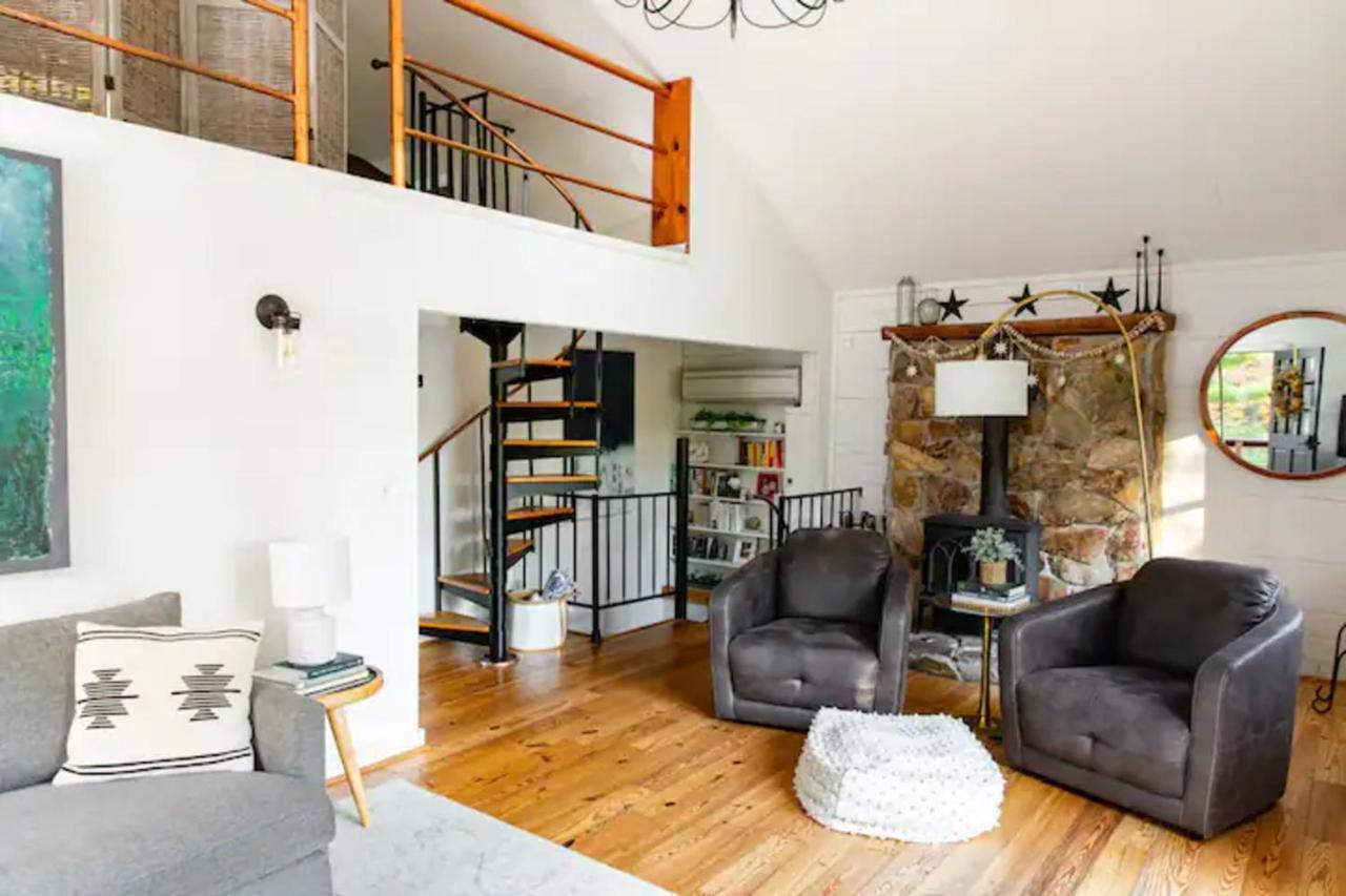 Hot Tub Charming & Chic Mountain Gem On Sleepy Creek Villa Berkeley Springs Luaran gambar
