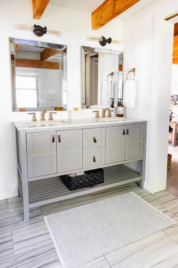 Hot Tub Charming & Chic Mountain Gem On Sleepy Creek Villa Berkeley Springs Luaran gambar